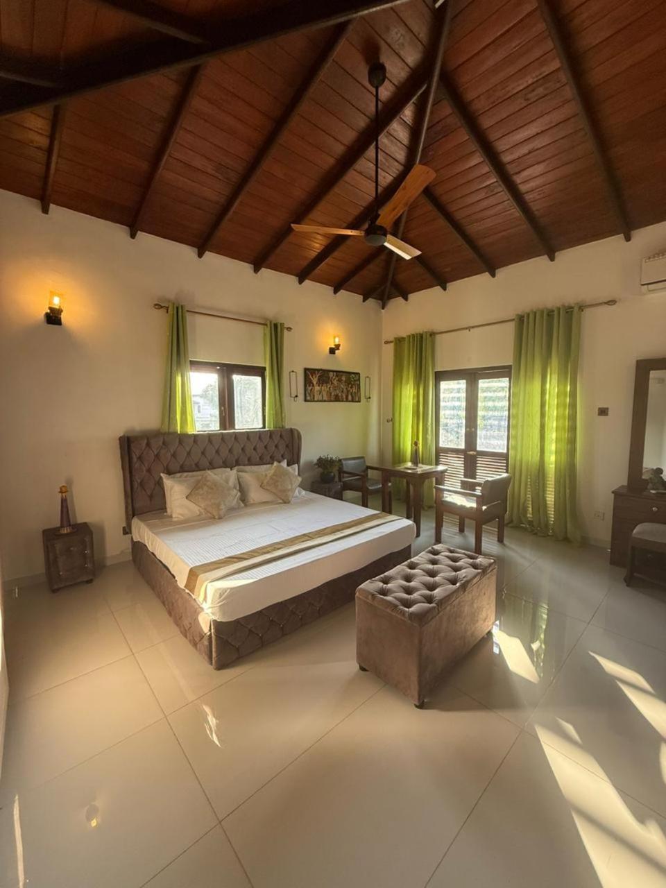 The Villa Kalbashi Kotte - Luxury Stay With Swimming Pool Sri Jayewardenepura Kotte Exterior photo